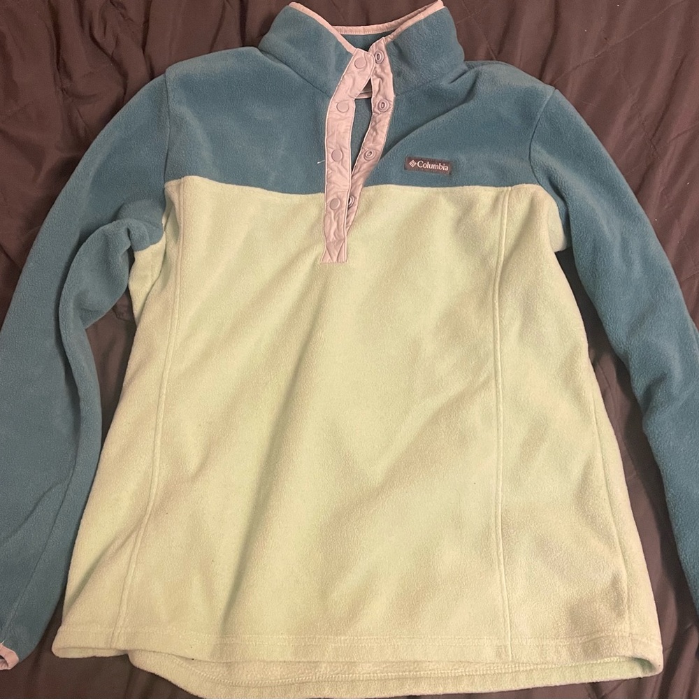 Columbia Cream and Blue Fleece Pullover